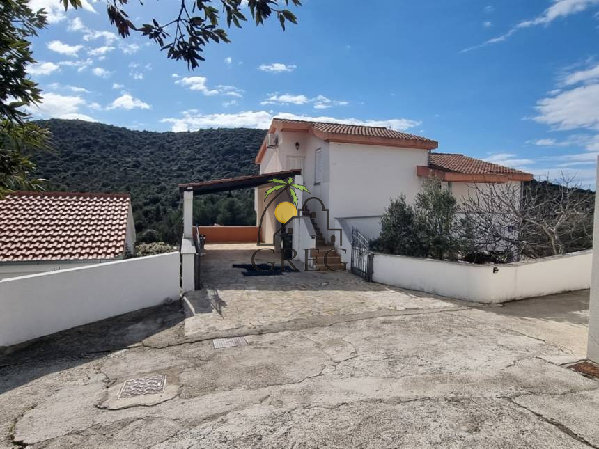 Chorwacja, Wyspa Ciovo,  - Apartamentowiec, na sprzedaż