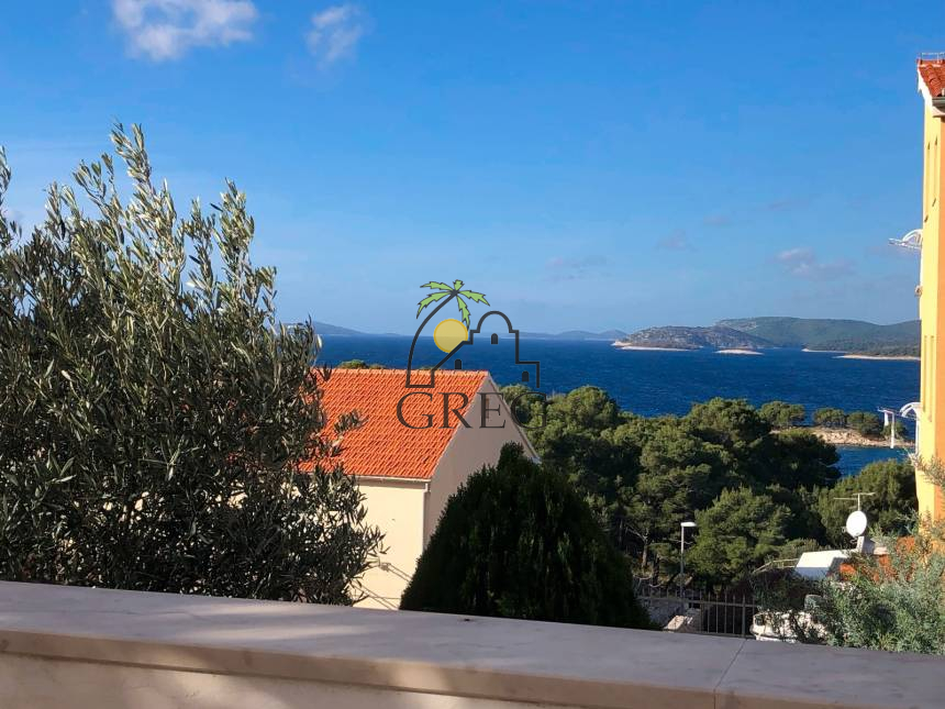 Croatia, North Dalmatia, Primošten - Apartment, for sale