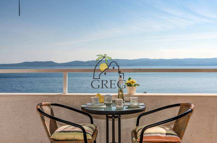 Croatia, Middle Dalmatia, Omis - House, for sale