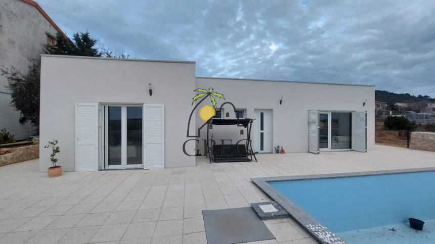 Croatia, Pag Island, Stara Novalija - House, for sale