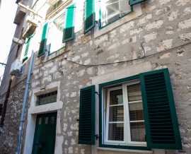 Chorwacja, Dalmacja Północna, Šibenik  - Szeregowiec, na sprzedaż