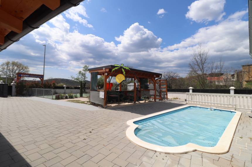 Croatia, North Dalmatia, Pirovac - Stone house, for sale