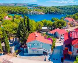 Croatia, Island of Brač,  - House, for sale